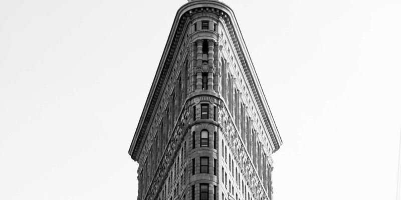 从一杯咖啡到终身伙伴：绿色主题猫咪咖啡馆的会员制与领养计划