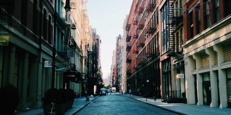 工业设计思维如何打造完美猫咪咖啡馆：从浓缩咖啡到猫行为学的跨界融合