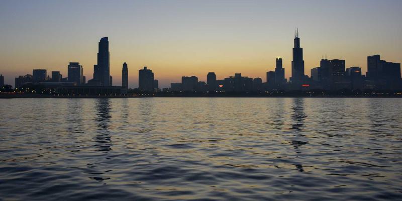 当工业设计遇见猫咖:一杯拿铁时光中的猫咪美学革命